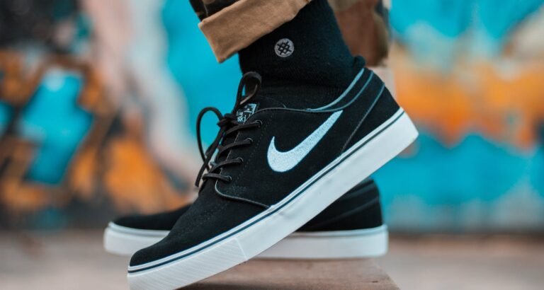 How To Shop For The Perfect Pair Of Shoes