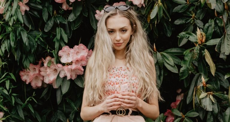 Even Boring Fashions Can Pop When You Add Accessories