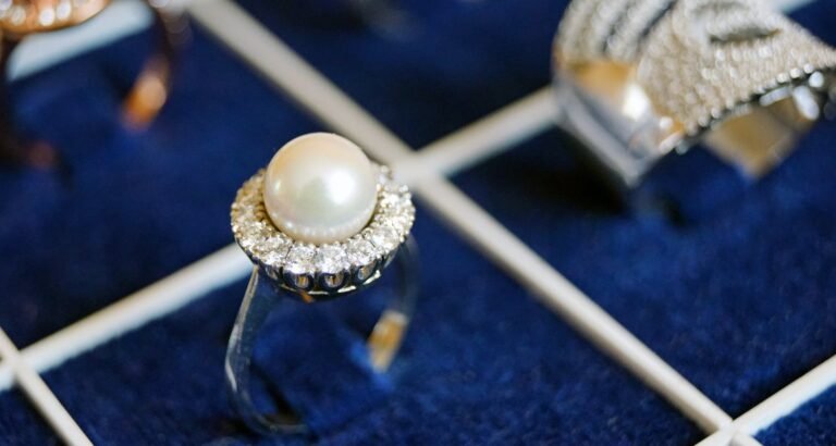 How To Look Great Using Budget Jewelry