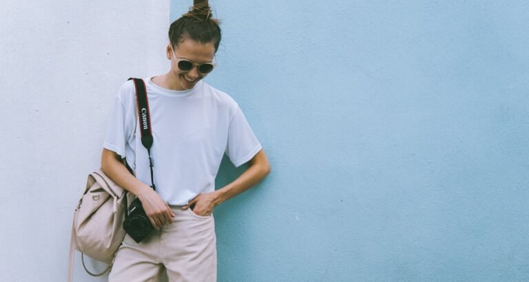 Remake Your Wardrobe By Purchasing New Accessories